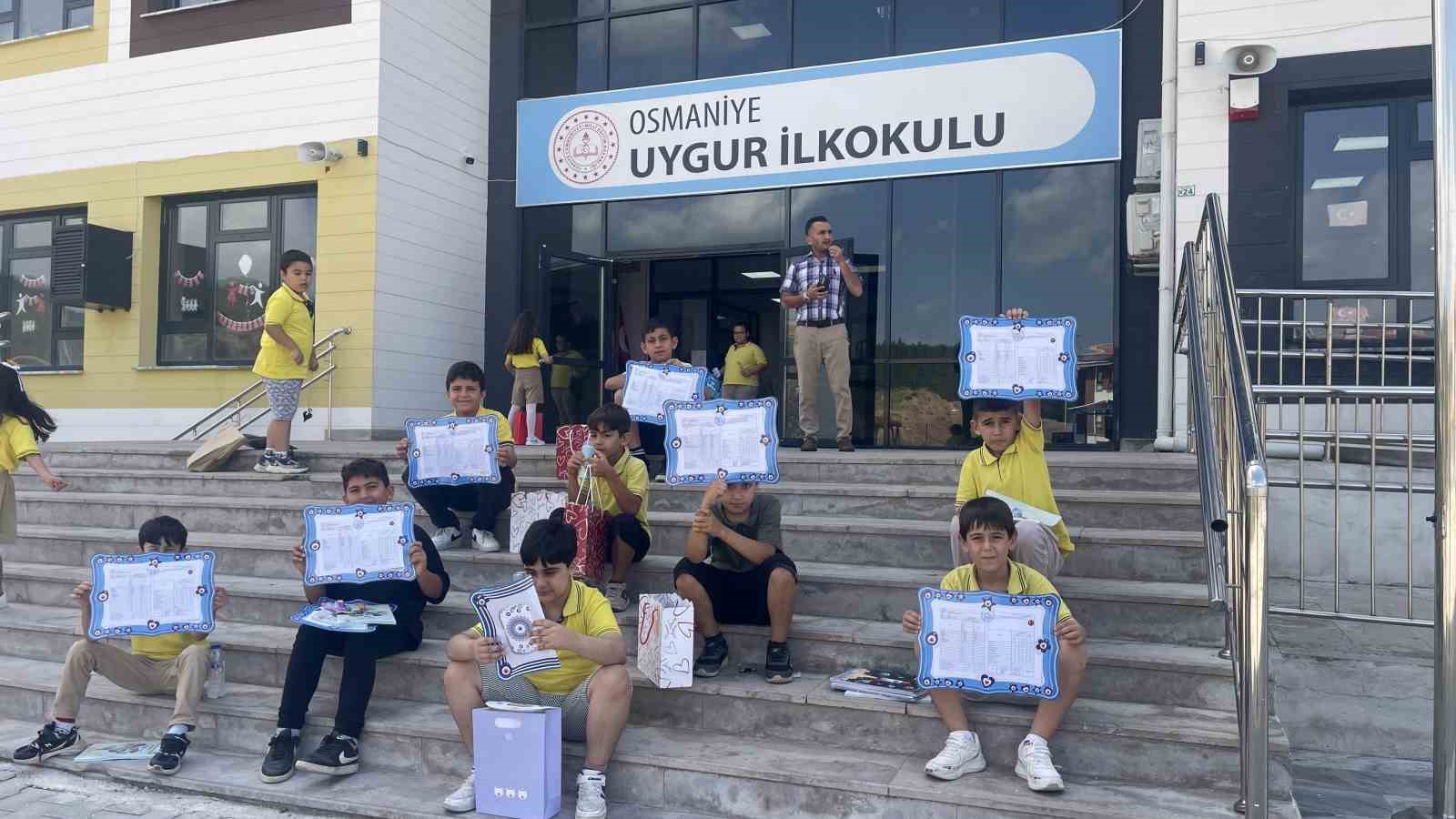Osmaniye’de 137 bin öğrenci karne aldı