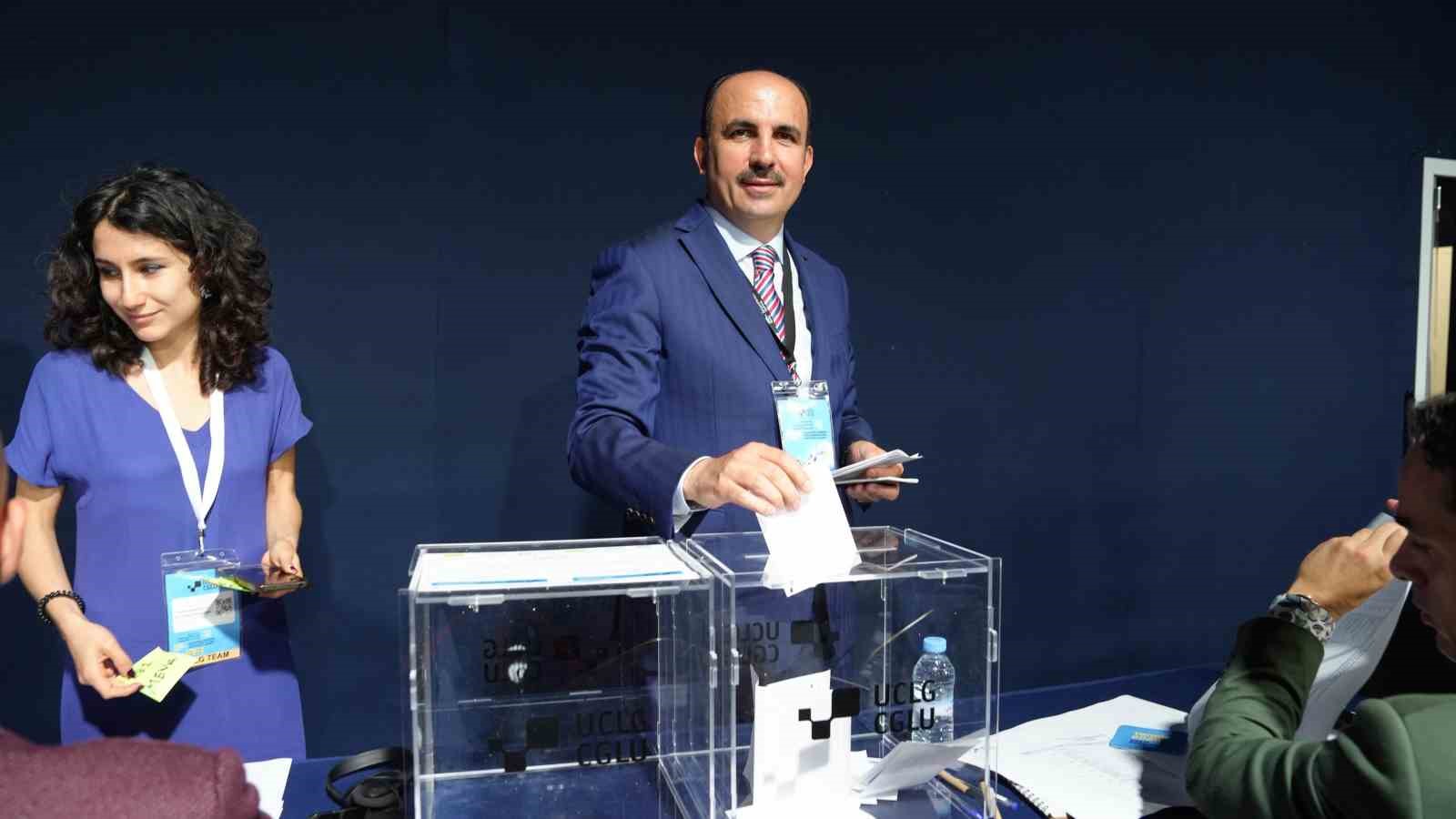 Başkan Altay, 240 bin yerel yönetimi temsil eden Dünya Belediyeler Birliği Başkanlığı’na seçildi
