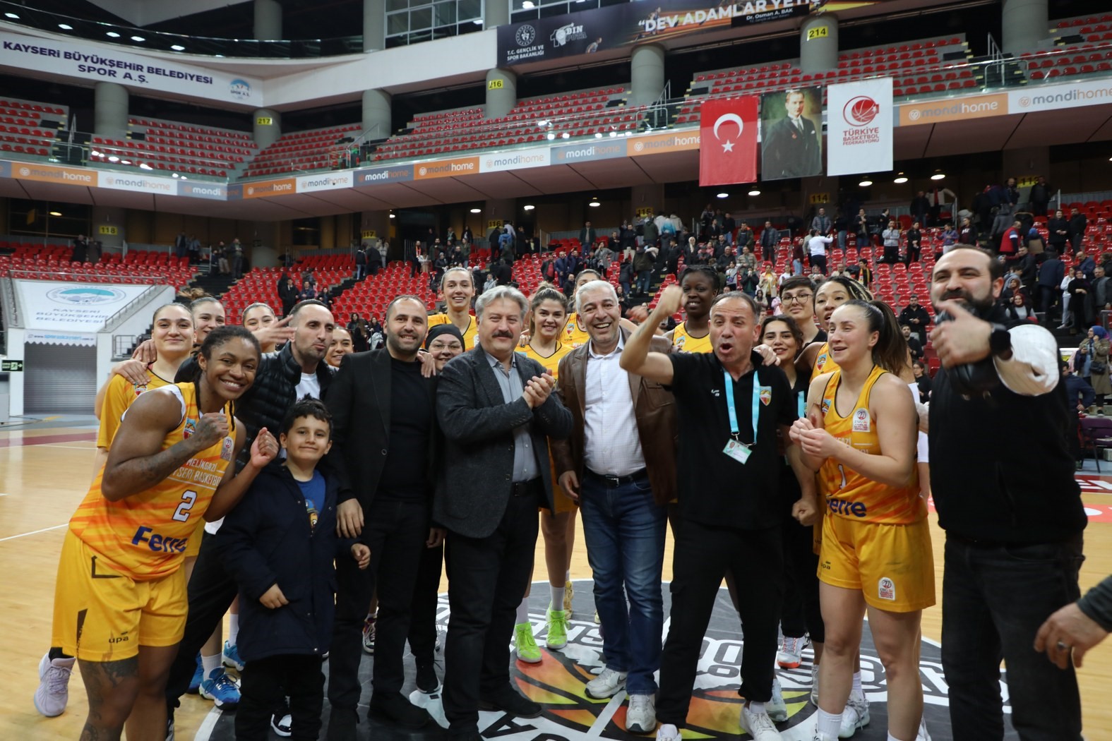 Başkan Palancıoğlu: "Şehrin takımına hep birlikte sahip çıkalım"