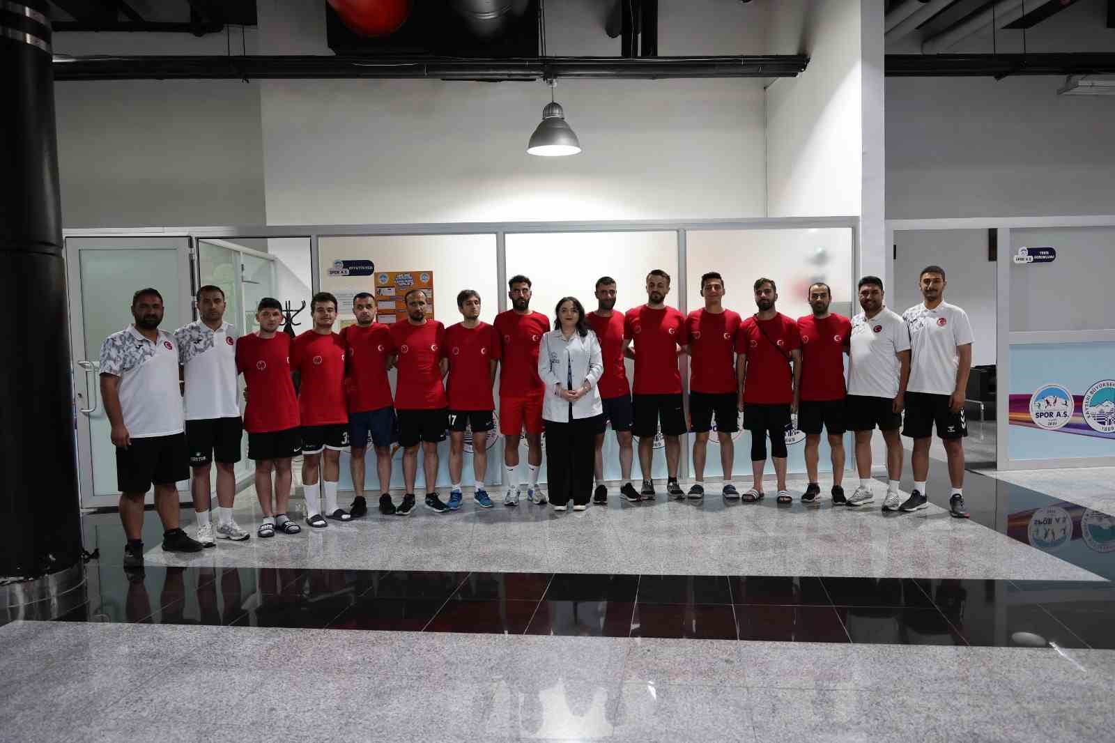 Türkiye’nin engelleri aşan milli gururu, Spor A.Ş. Tesisleri’nde kamp yaptı