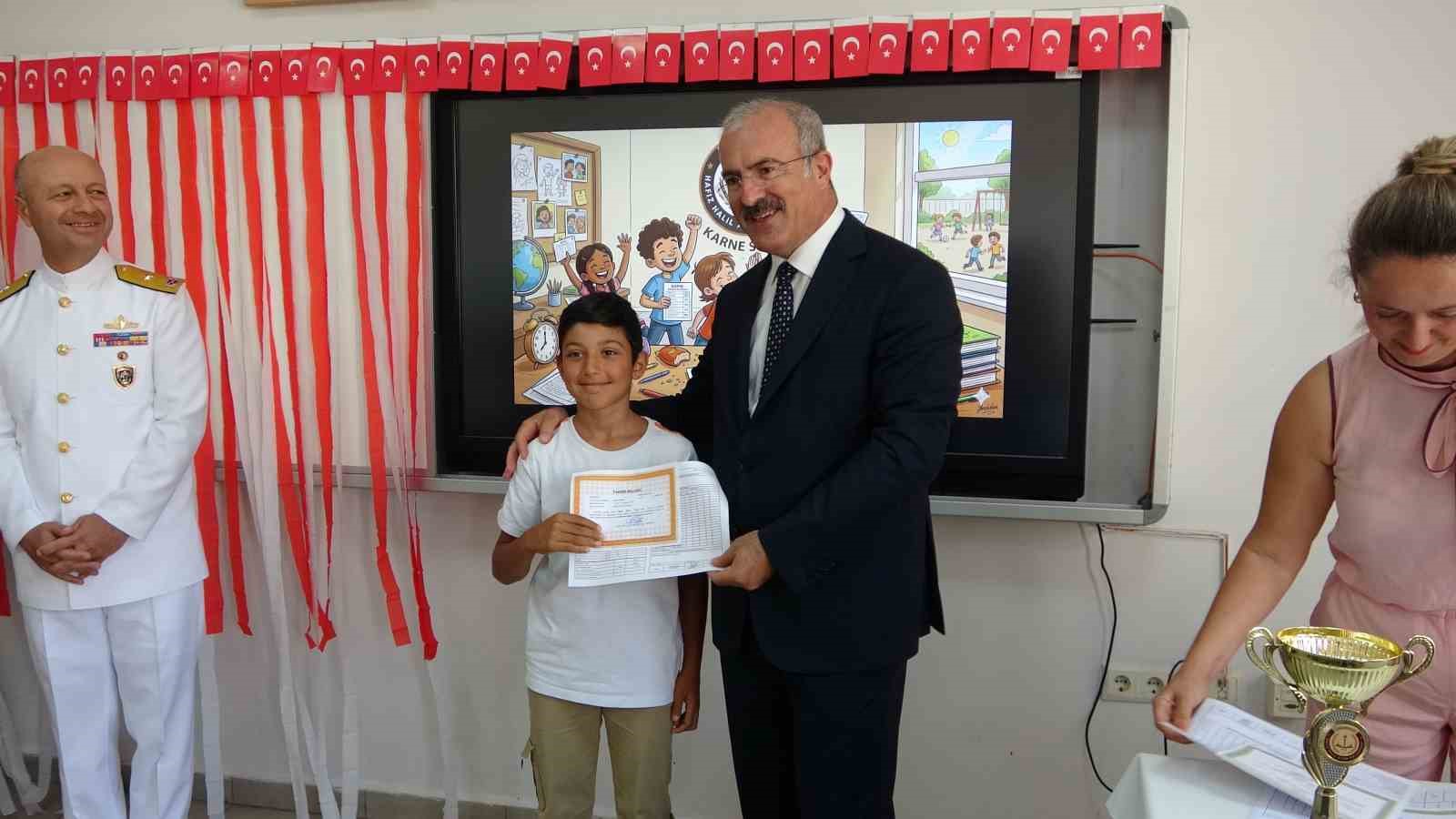Çanakkale’de 80 bin 193 öğrenci karne aldı