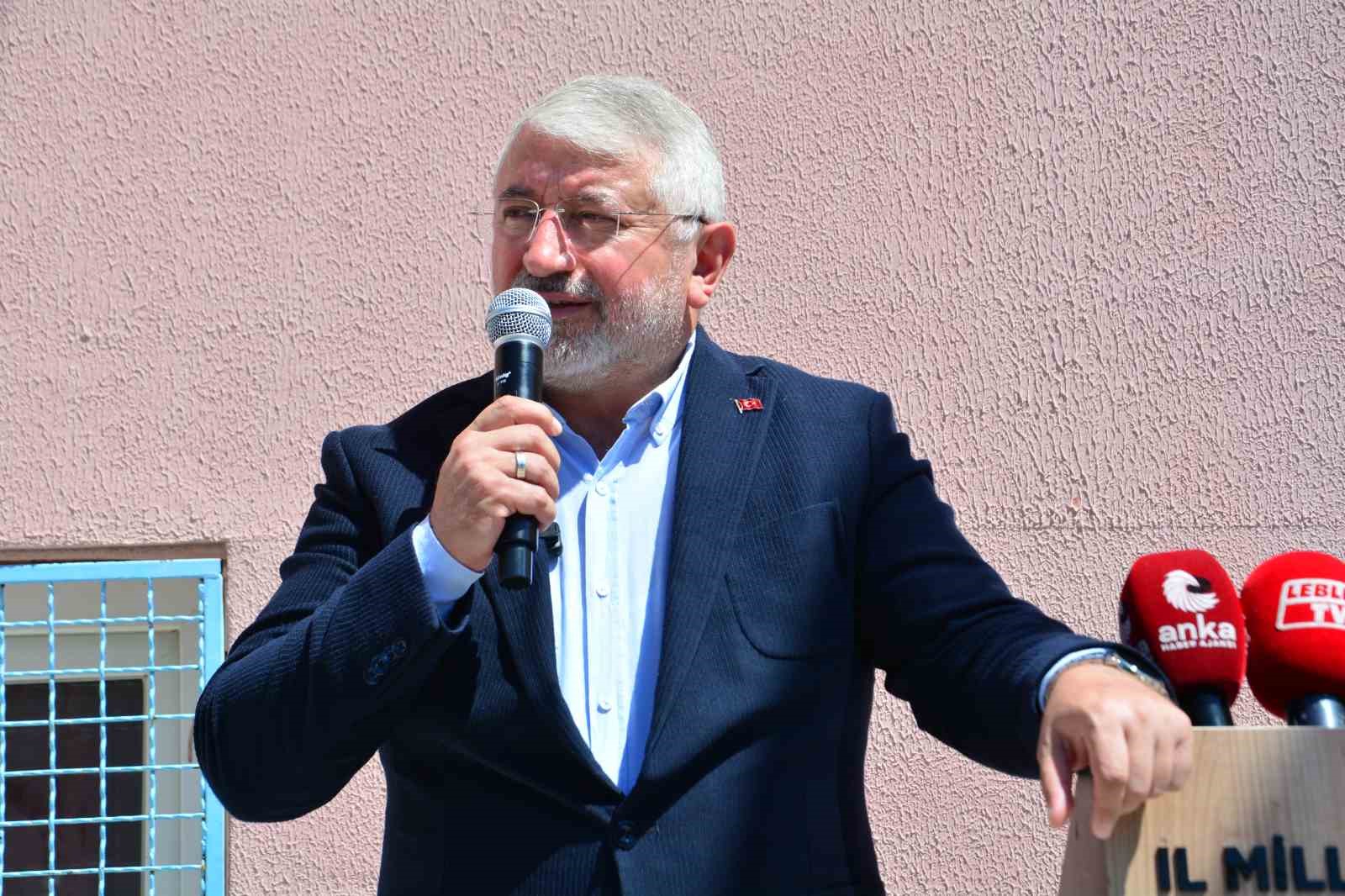 Çorum’da 83 bin 402 öğrenci karne heyecanı yaşadı.