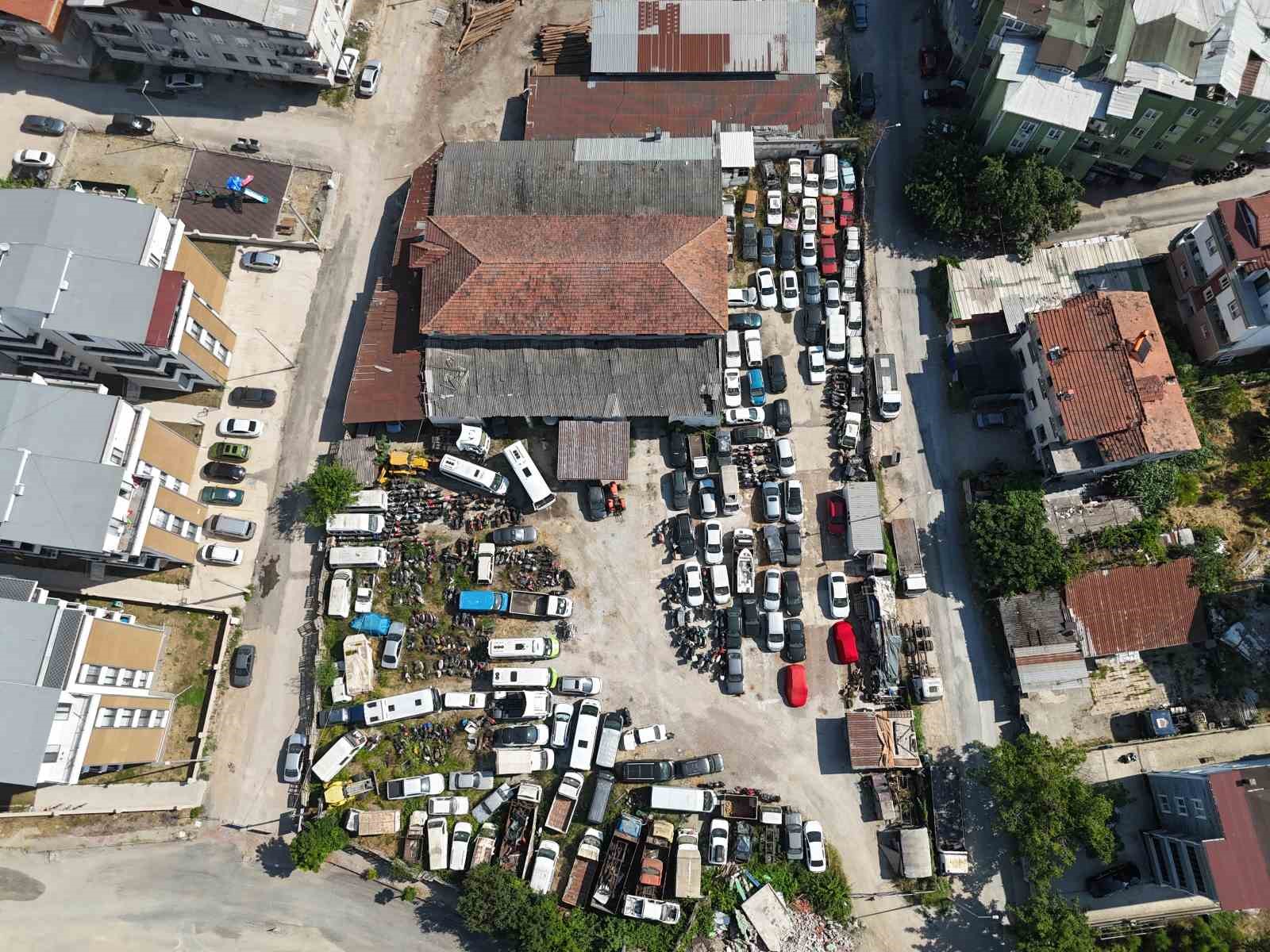 Otoparkta yer kalmadı, işletmeci isyan etti: "Üçüne beşine bakmadan teslim edeceğiz"