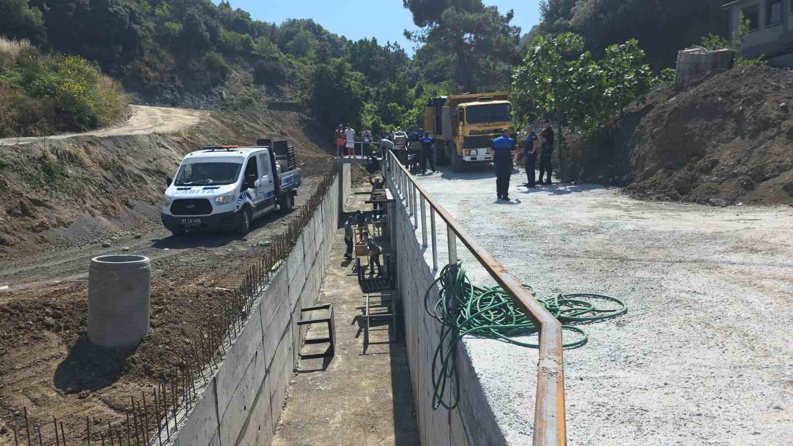 Plajdaki çadır ve barakalar kaldırıldı