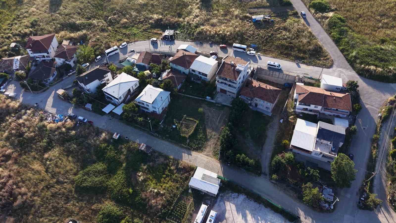 Tapulu evlerinde belediyeyi ortak görünce şok oldular
