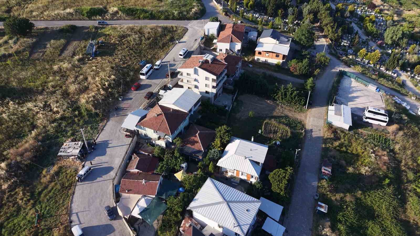 Tapulu evlerinde belediyeyi ortak görünce şok oldular