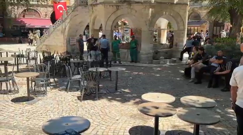 Kozahan’da masa ve sandalyeler yeniden toplatıldı