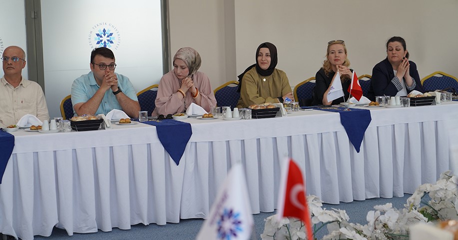 ETÜ’de yeni açılan fotonik bölümünün lansmanı gerçekleştirildi