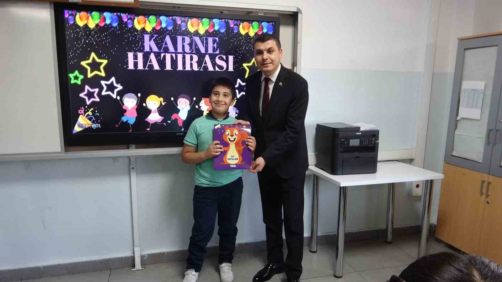 Kilis’te 45 bin 713 öğrenci karne aldı