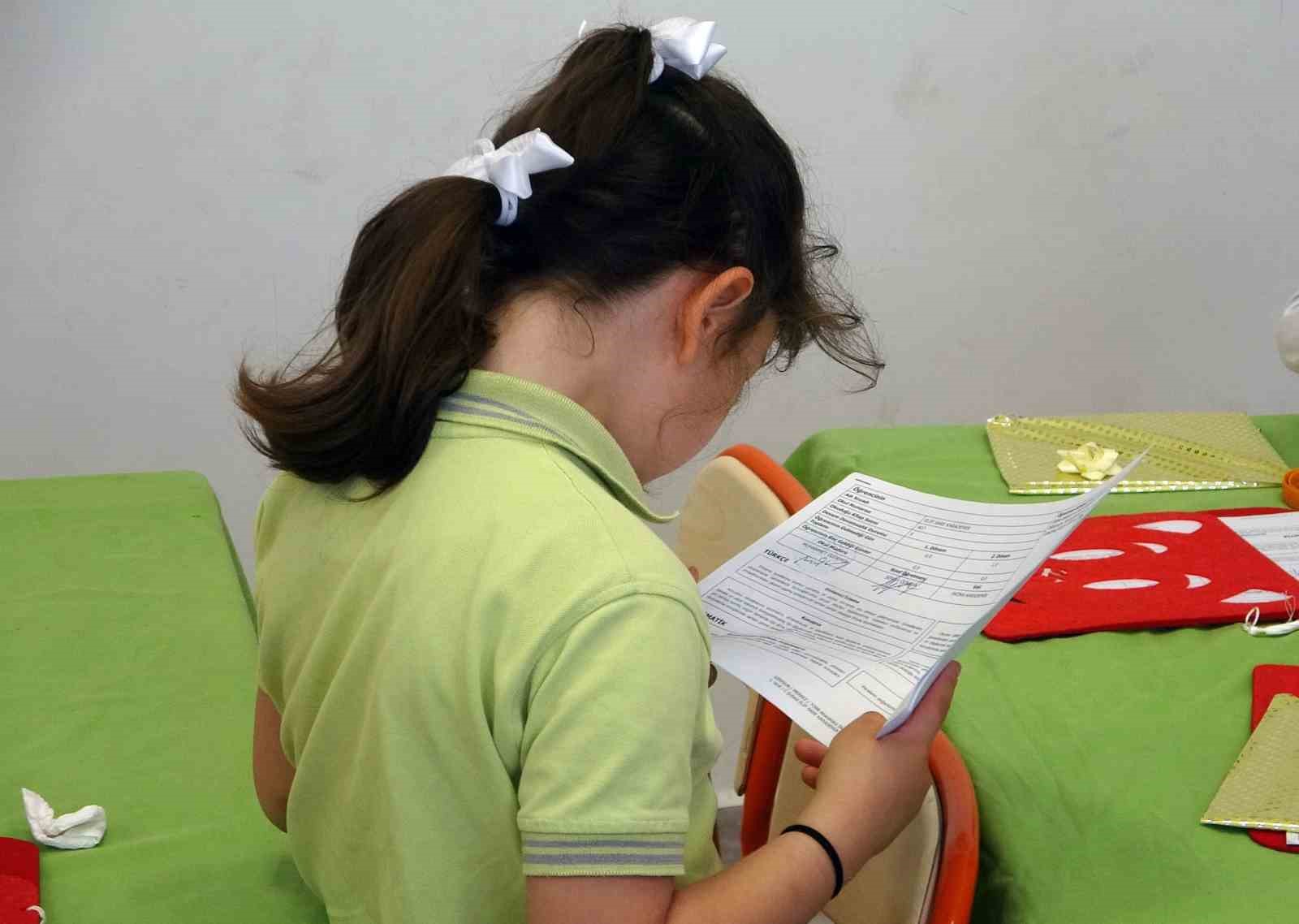 Giresun’da 67 bin öğrenci karne alarak yaz tatiline girdi