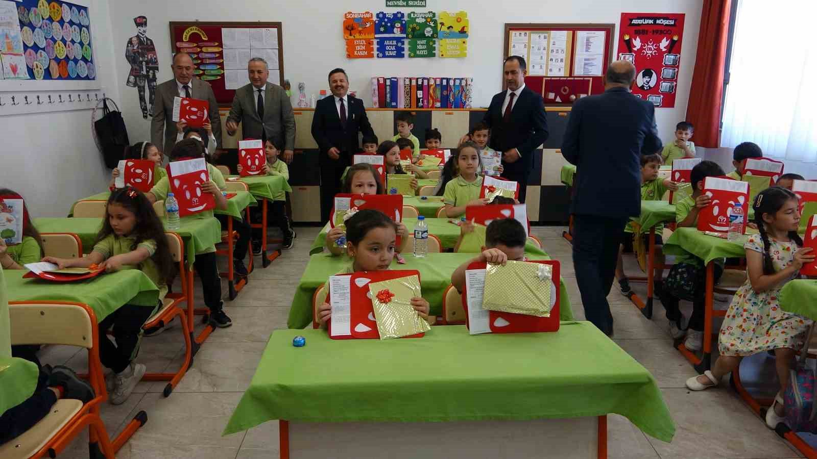 Giresun’da 67 bin öğrenci karne alarak yaz tatiline girdi