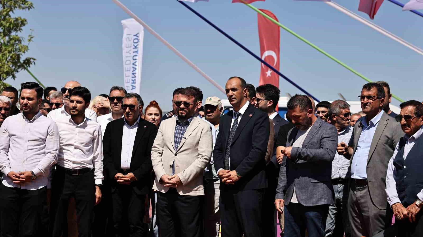 Arnavutköy’e 4 yeni park, 6 bin 400 metrekarelik yeni yaşam alanı kazandırıldı