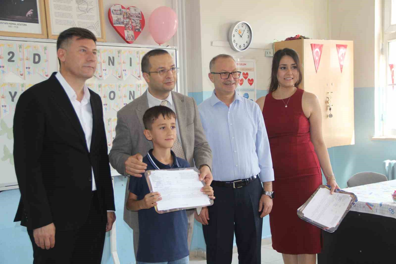 Cizre’de 47 bin öğrenci karne heyecanı yaşadı