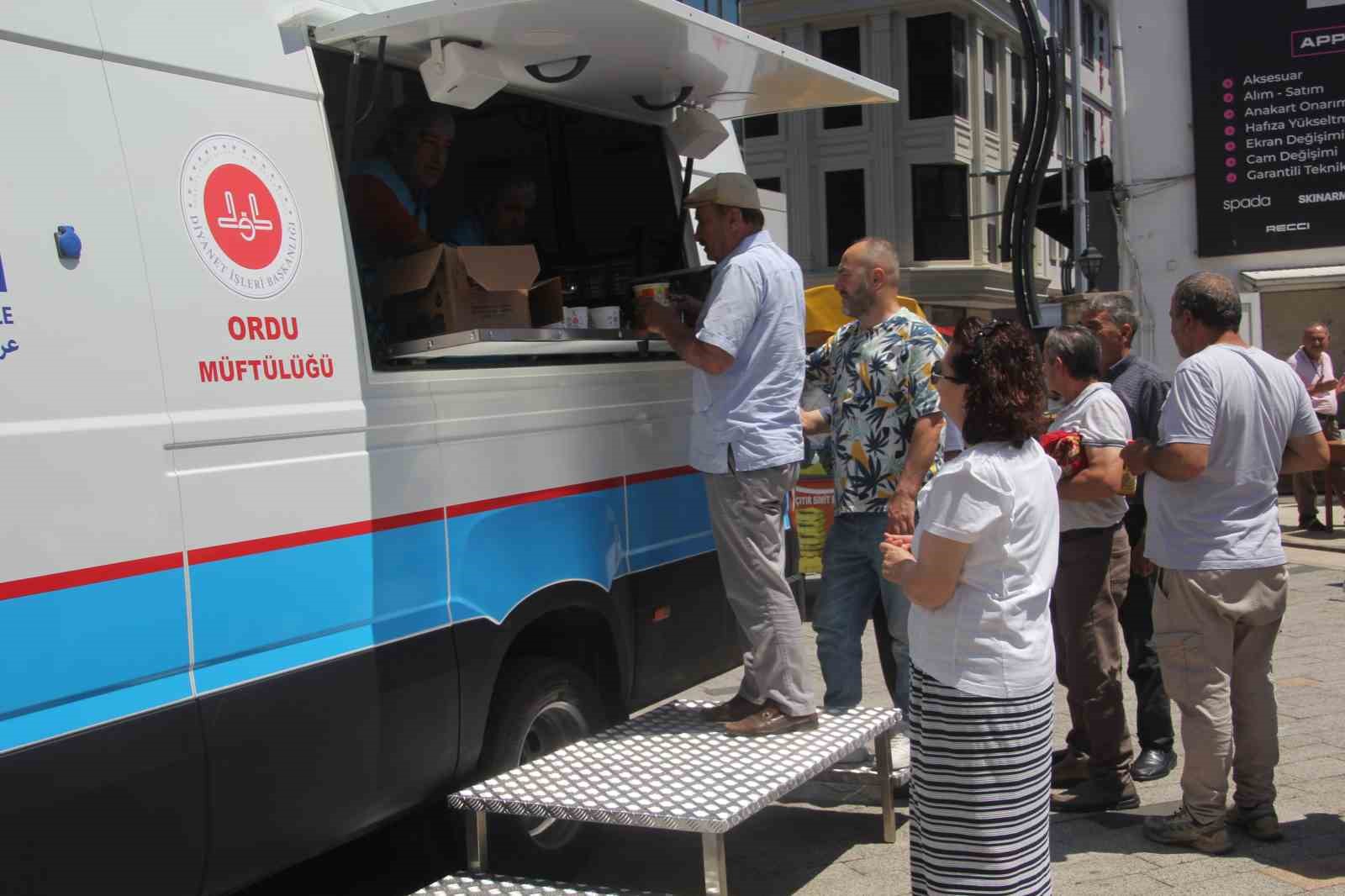 Ordu’da 600 kişiye aşure ikram edildi