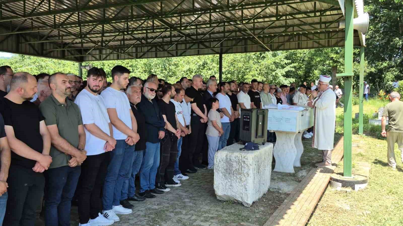 Kazada hayatını kaybeden yaşlı adam son yolculuğuna uğurlandı