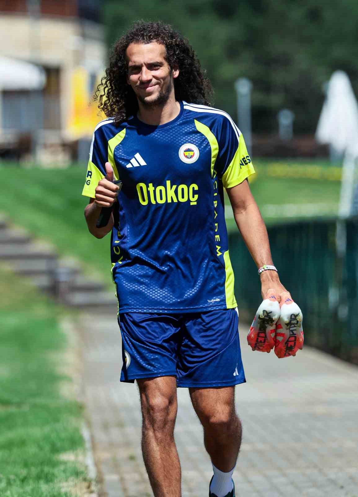 Fenerbahçe, hazırlıklarını sürdürdü