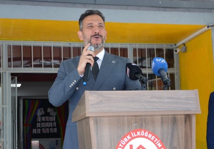 Manisa’da 268 bin 553 öğrenci karne heyecanı yaşadı