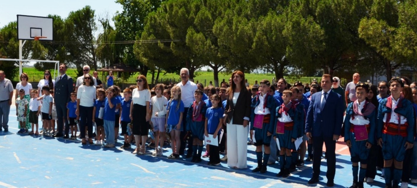 Manisa’da 268 bin 553 öğrenci karne heyecanı yaşadı