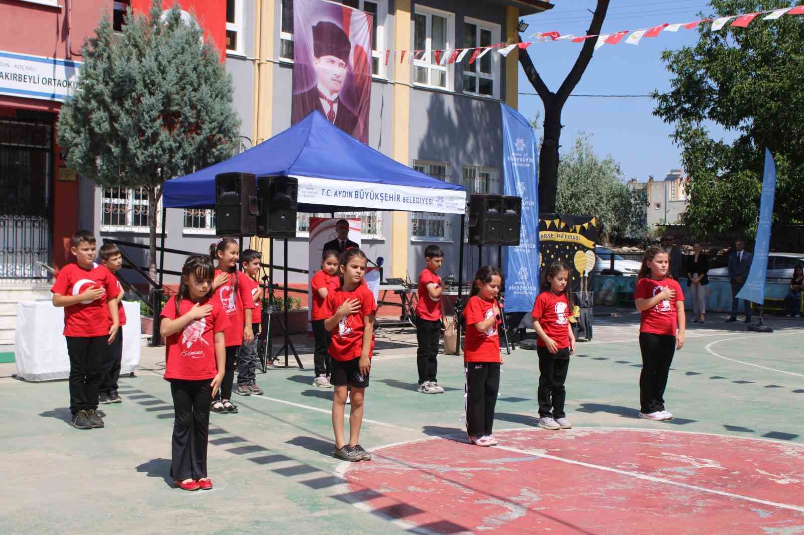 Aydın’da 190 bin öğrenci karne aldı