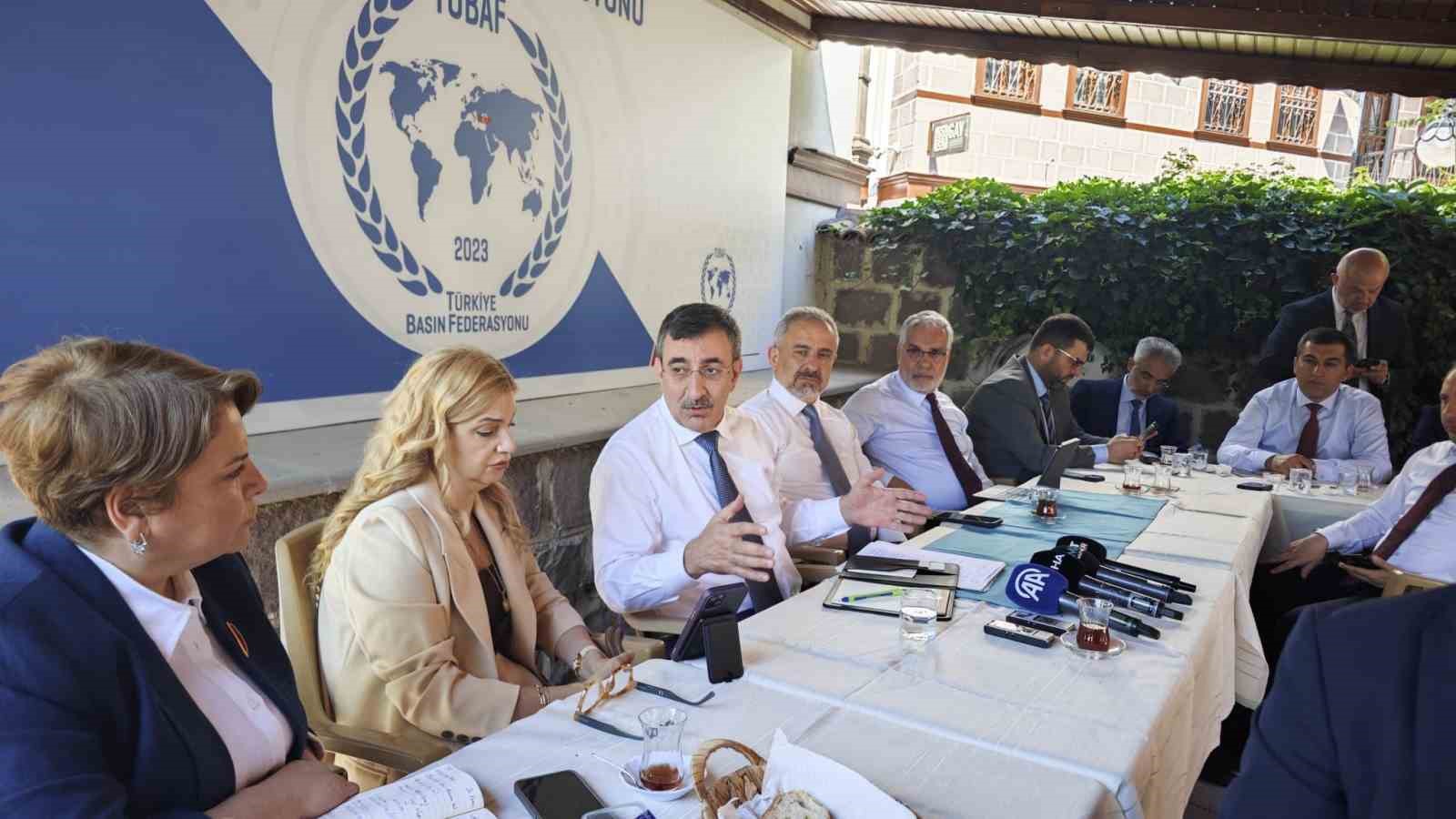 Cumhurbaşkanı Yardımcısı Yılmaz: "Terörsüz Türkiye ile ilgili yasal düzenlemeler bu yasama dönemine yetişsin diye bir gayret var"
