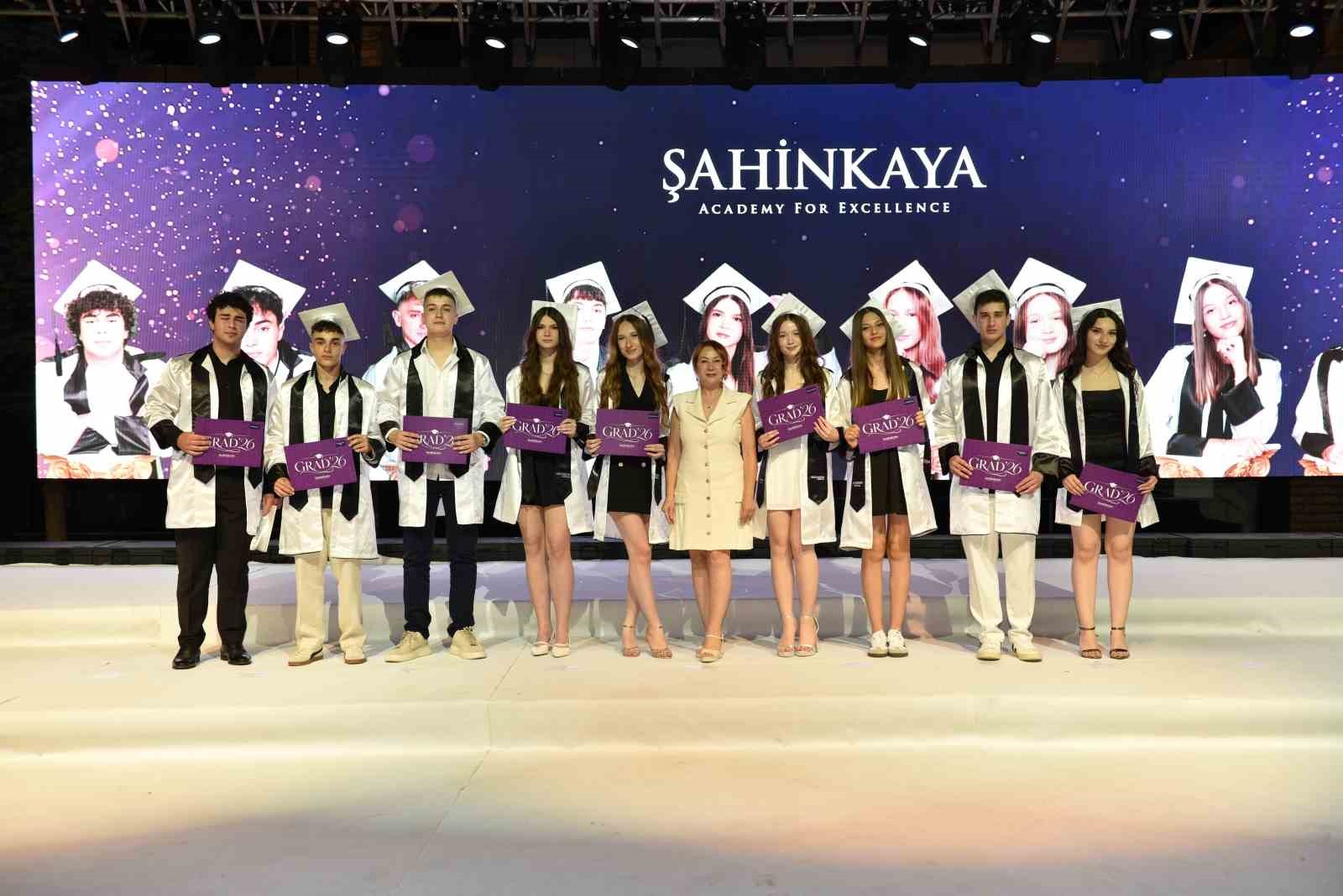 Şahinkaya’da mezuniyet coşkusu ve LGS gururu bir arada yaşandı