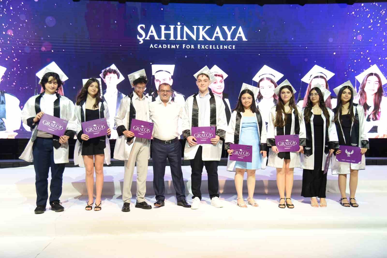 Şahinkaya’da mezuniyet coşkusu ve LGS gururu bir arada yaşandı