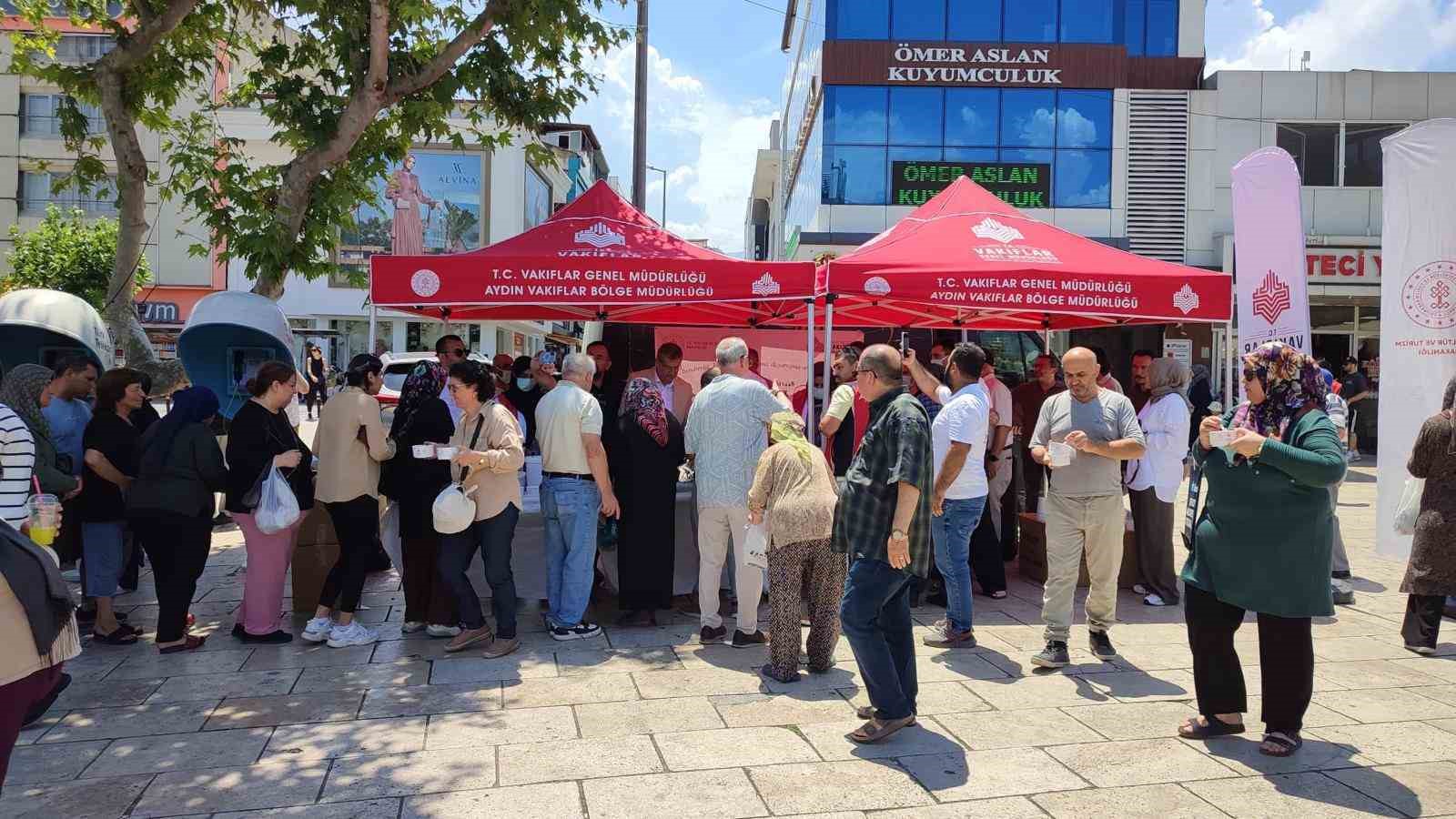 Denizli’de Muharrem ayının bereketi aşure ikramıyla paylaşıldı