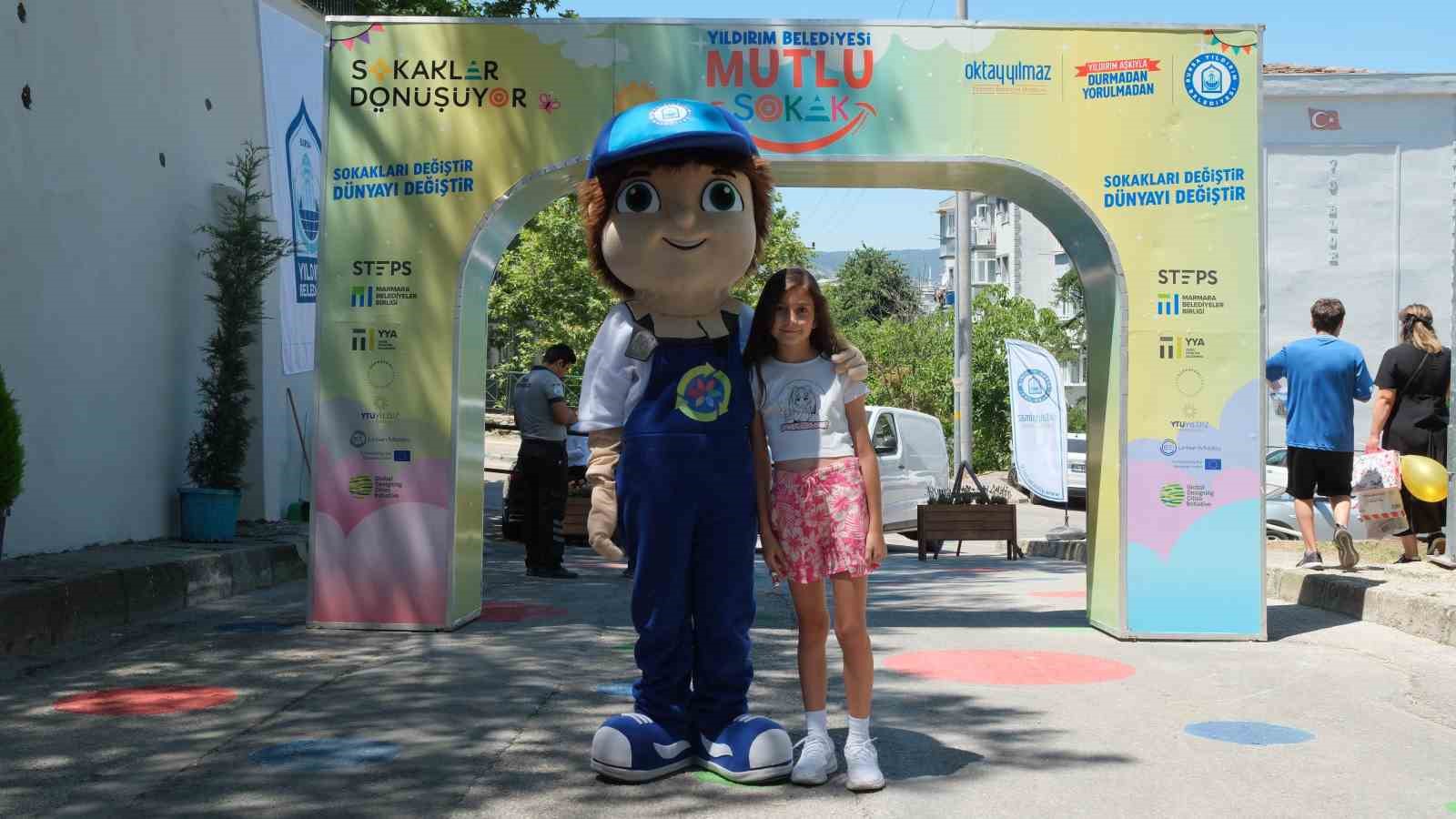 Yıldırım’da sokaklar çocuklar için dönüşüyor