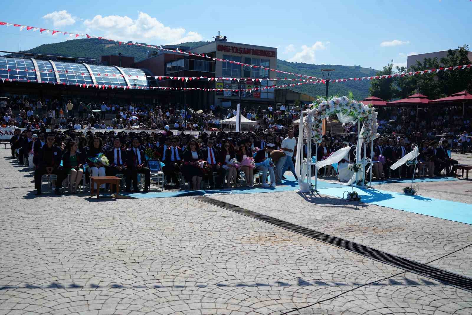 Sağlık ordusuna 365 yeni hekim