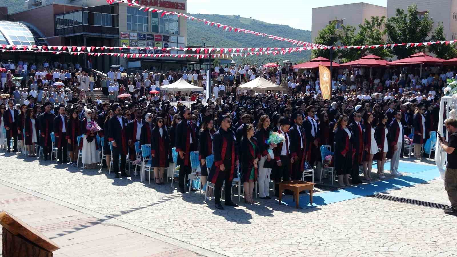 Sağlık ordusuna 365 yeni hekim