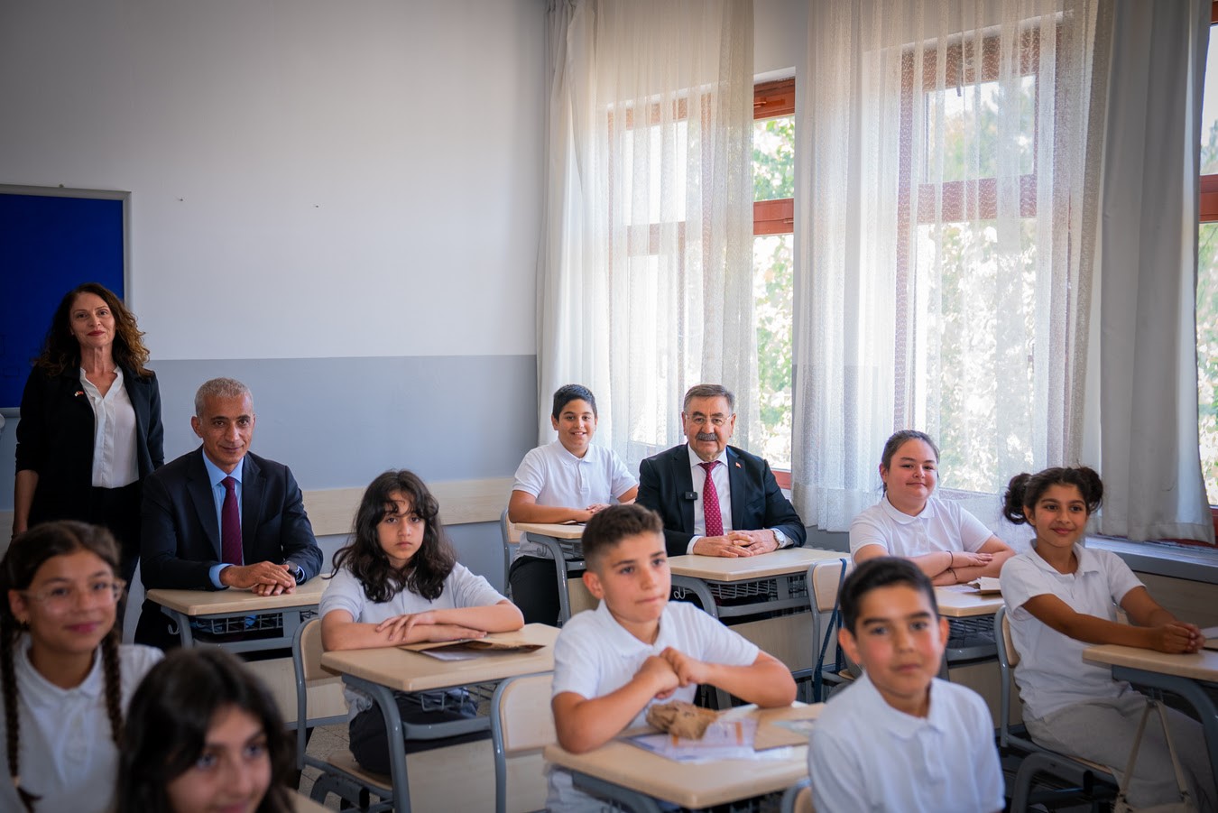 Gölbaşı’nda karne heyecanı
