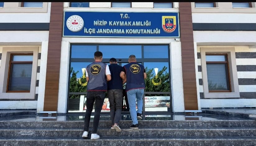 Gaziantep’te kesinleşmiş cezayla aranan 2 şahıs yakalandı