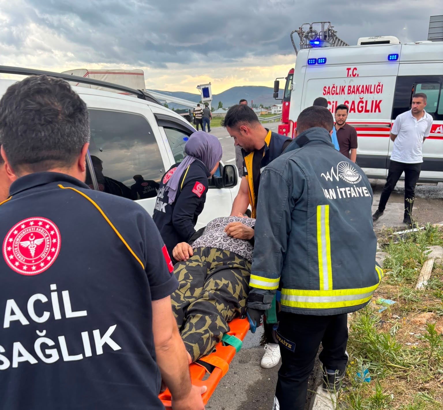 Çaldıran’da trafik kazası: 3 yaralı