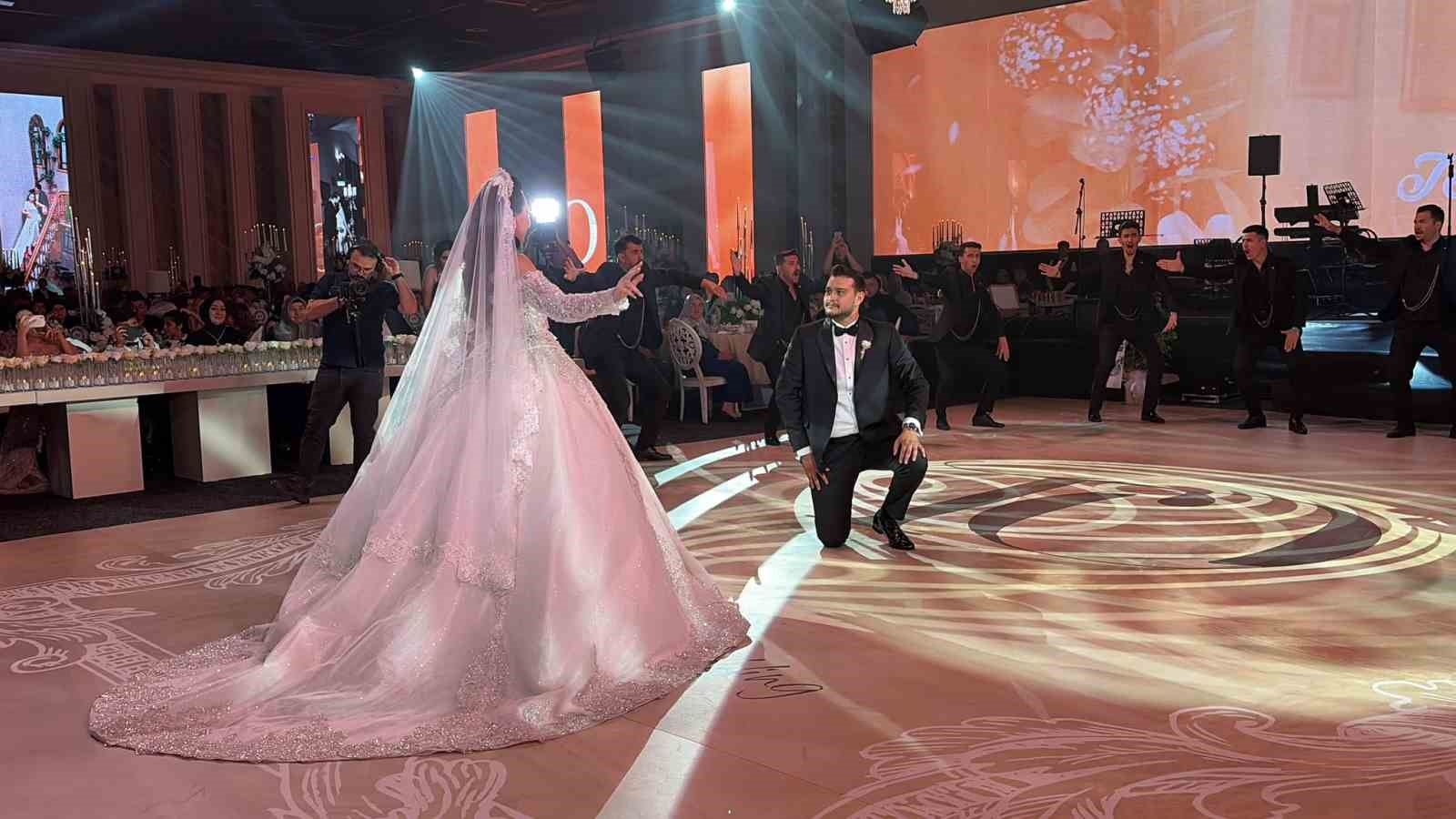 Altan Aydemir’in mutlu günü