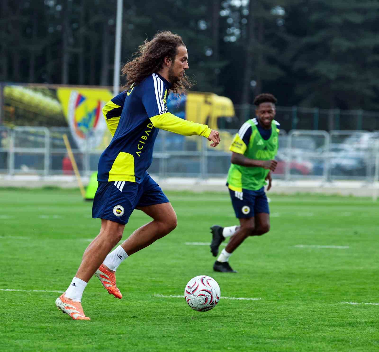 Fenerbahçe, Topuk Yaylası’nda hazırlıklarını sürdürüyor