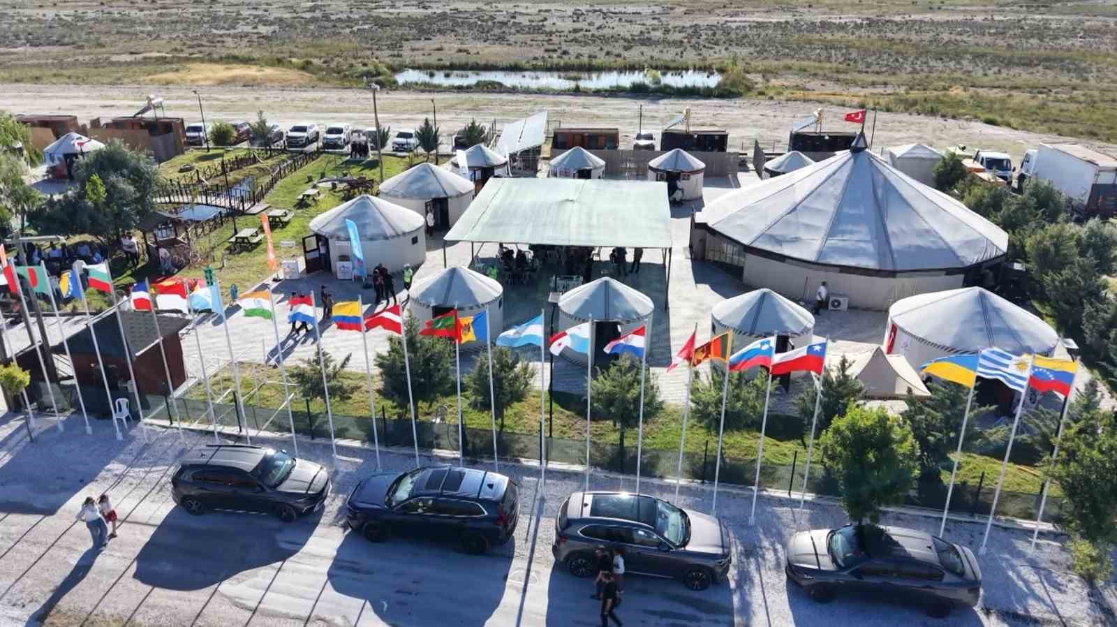 "Eskil Tuz Gölü Uluslararası Kültür Festivali" 25 ülkenin büyükelçilerinin katılımıyla başladı