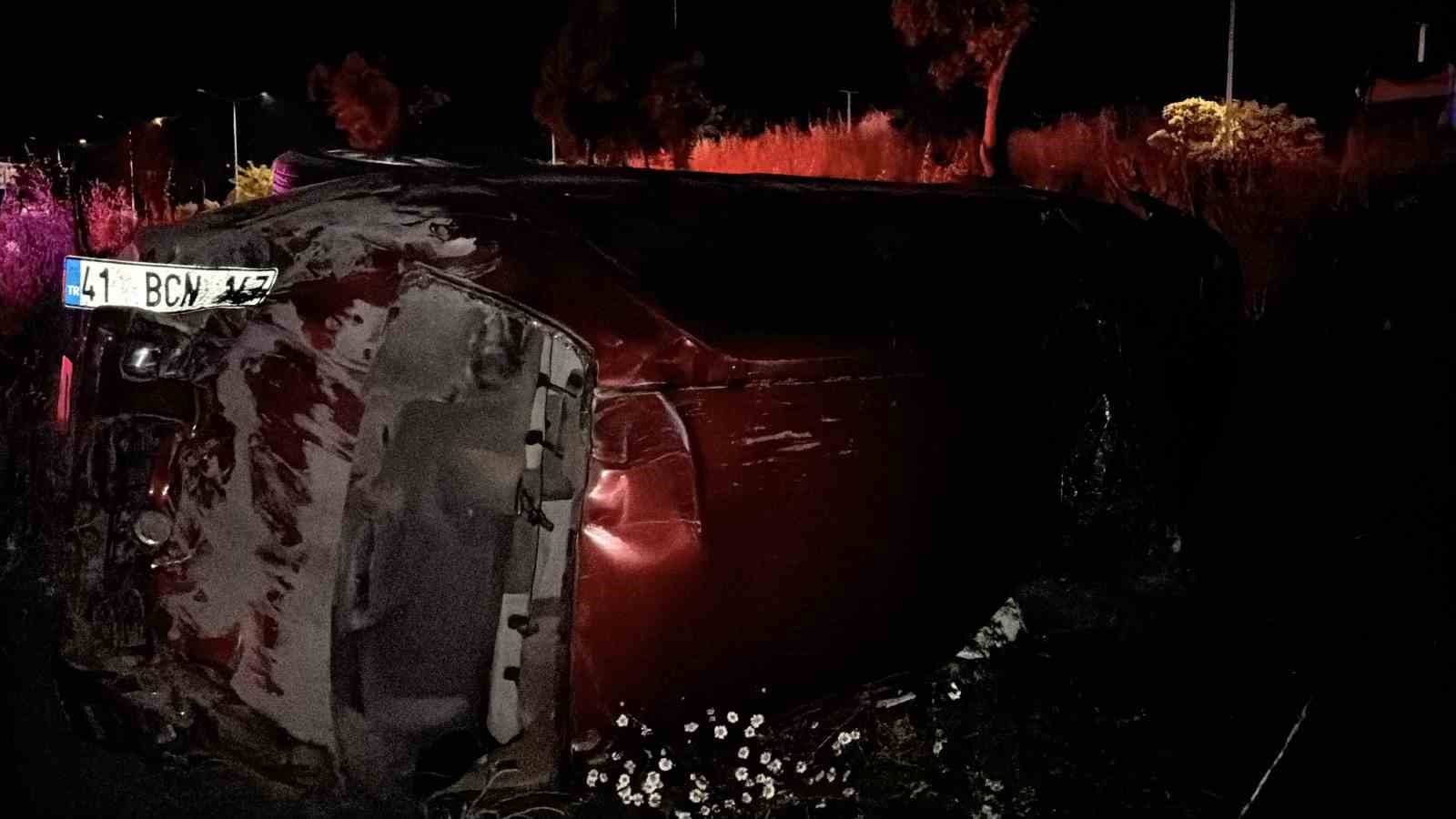 Bolu’da kontrolden çıkan otomobil takla attı: 2 yaralı