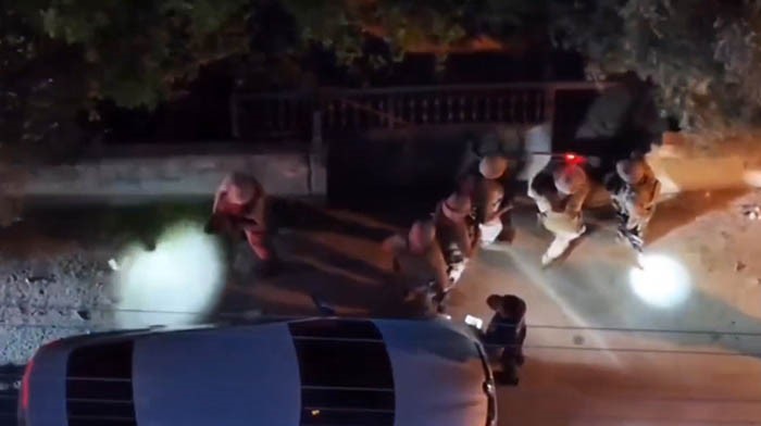 Adana’da şafak operasyonu: Özel harekat kapıları koçbaşıyla kırdı, 58 tutuklama
