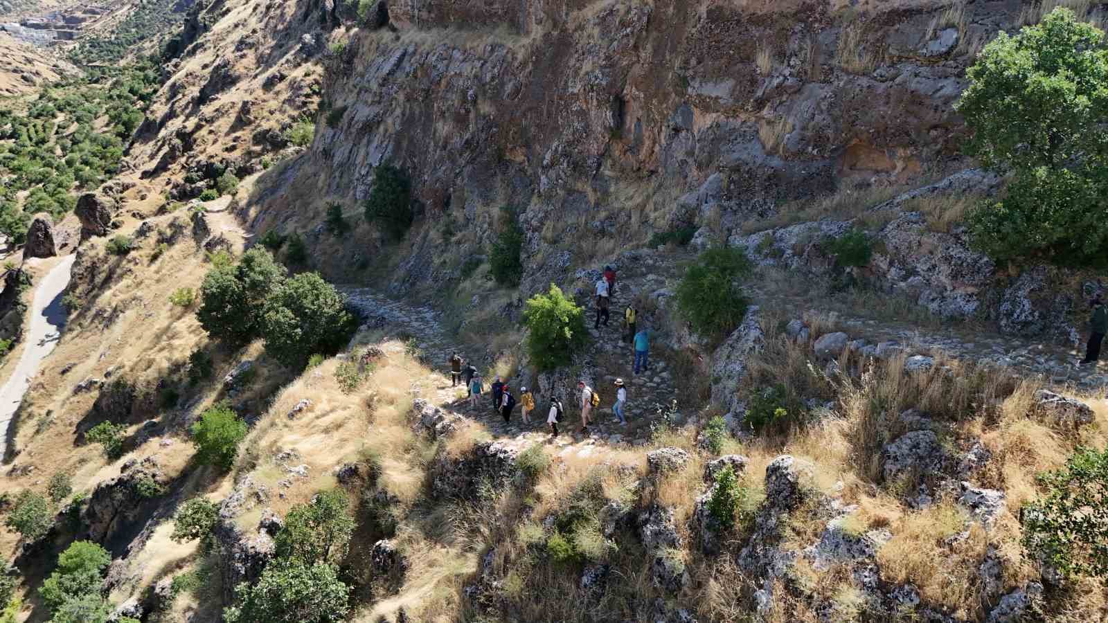 Kokartlı rehberler 541 kilometrelik Kral Yolu rotasını gezdi