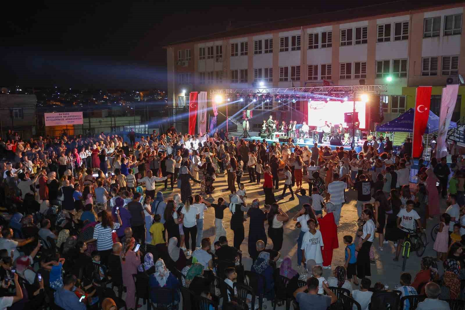 Gaziantep Büyükşehir’in "Mahallemde Konser Var" etkinliği yaz coşkusuyla yeniden başlıyor