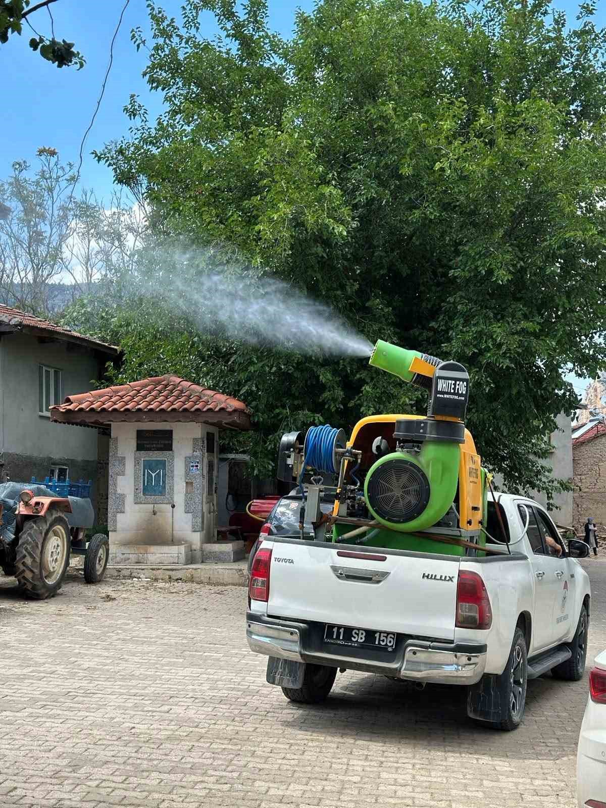 Bilecik’te haşerelere karşı ilaçlama çalışması yapıldı