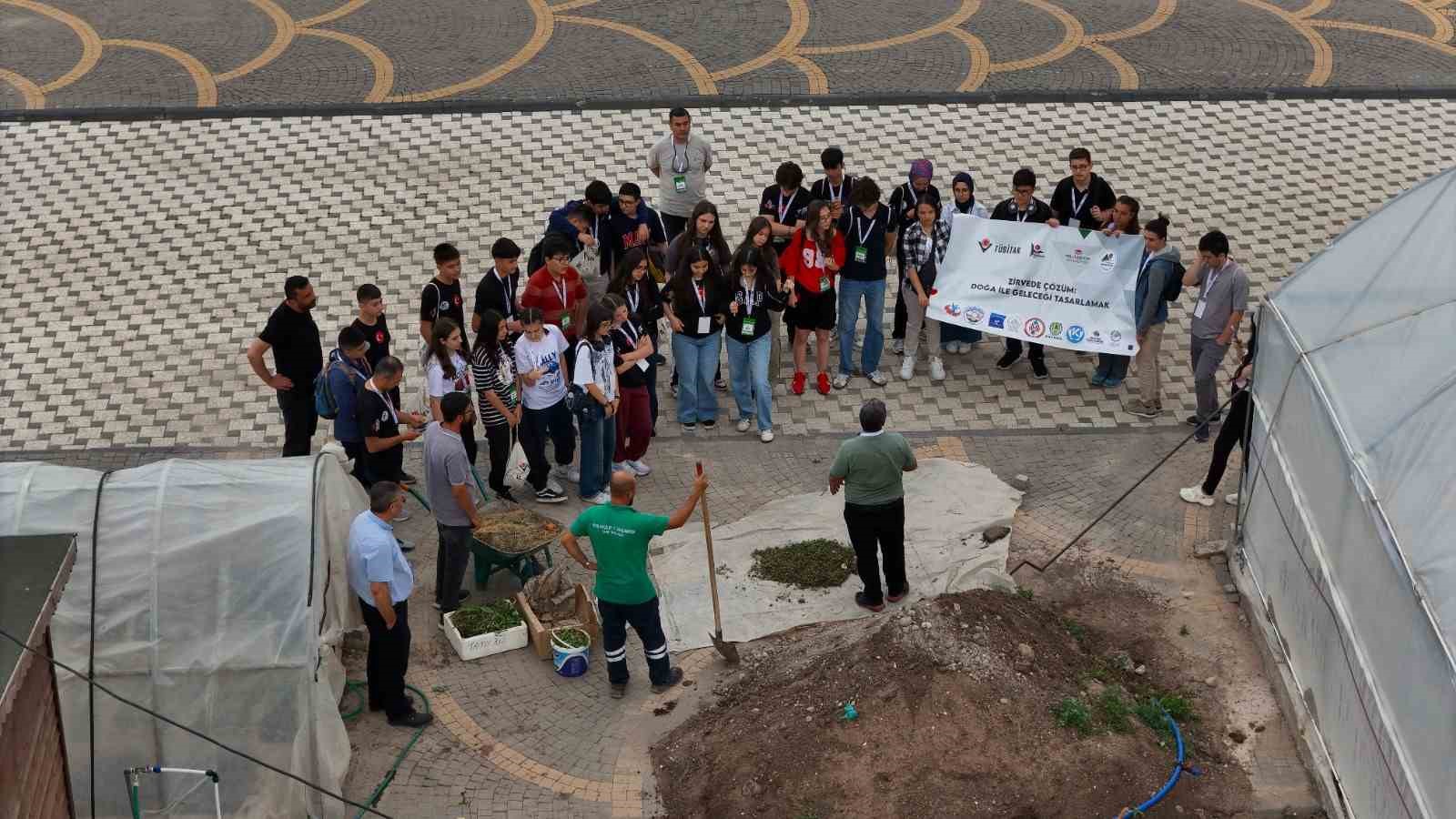 Büyükşehirin Doğal Ürünler Bahçesi’ne anlamlı ziyaret: TÜBİTAK 4004 projesiyle geleceğin çevrecileri yetişiyor
