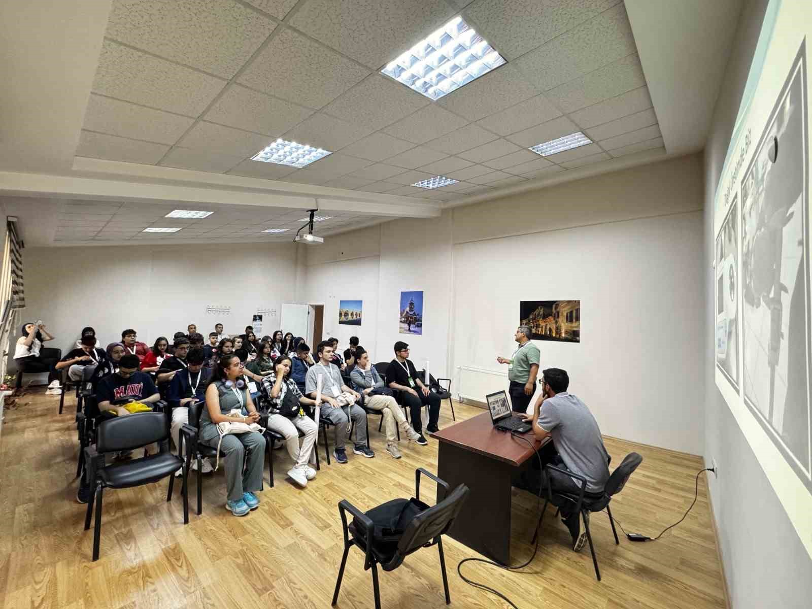 Büyükşehirin Doğal Ürünler Bahçesi’ne anlamlı ziyaret: TÜBİTAK 4004 projesiyle geleceğin çevrecileri yetişiyor