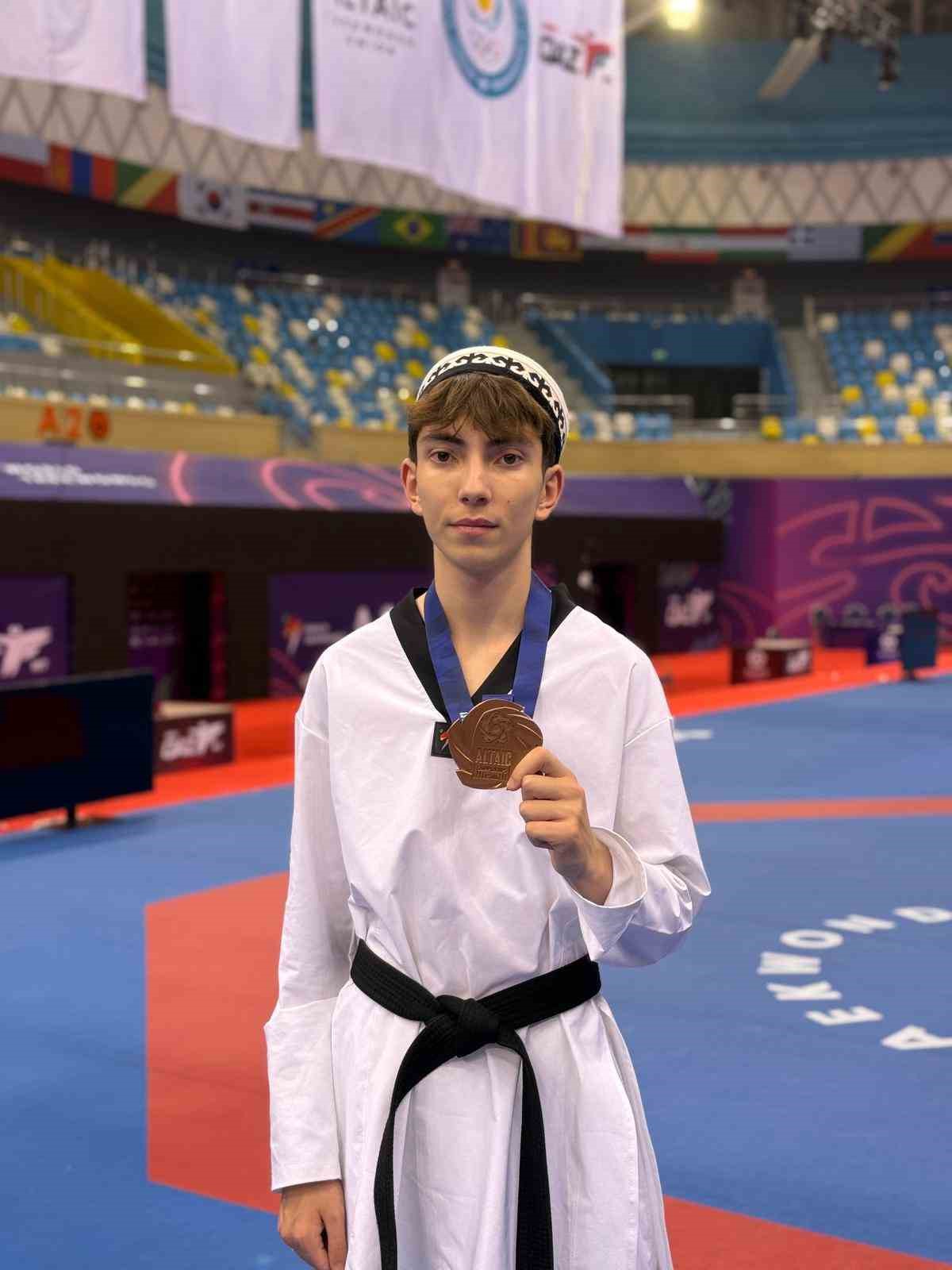 Bilecikli taekwondocular milli takım yolunda tarih yazdı
