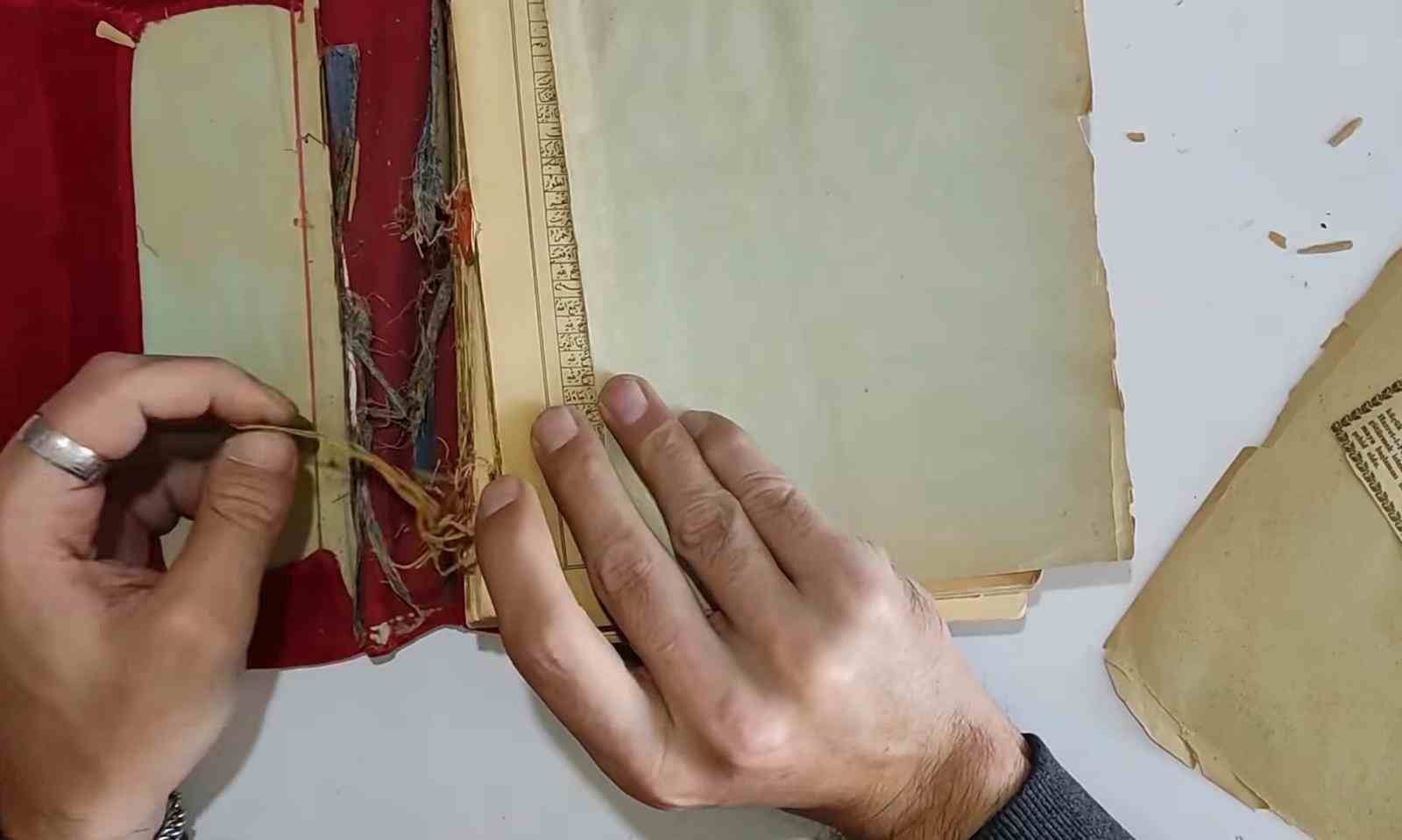 Bit pazarından aldıkları eskimiş eşyaları tamir ediyorlar