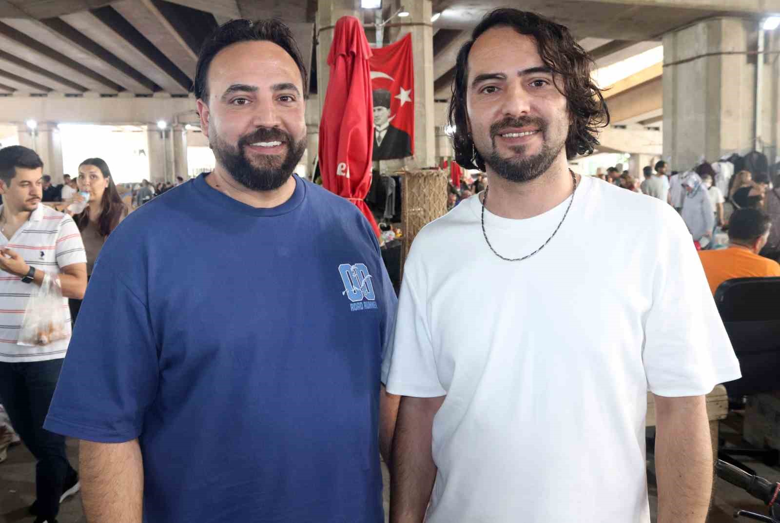 Bit pazarından aldıkları eskimiş eşyaları tamir ediyorlar