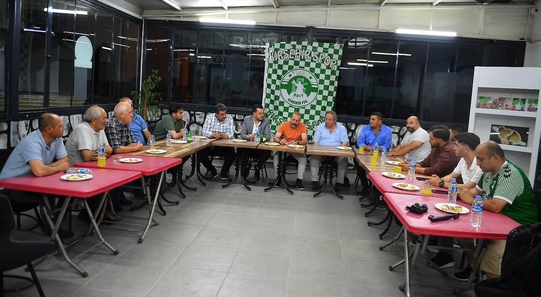 Anahtar Parti’den Kırşehir FK’ya destek