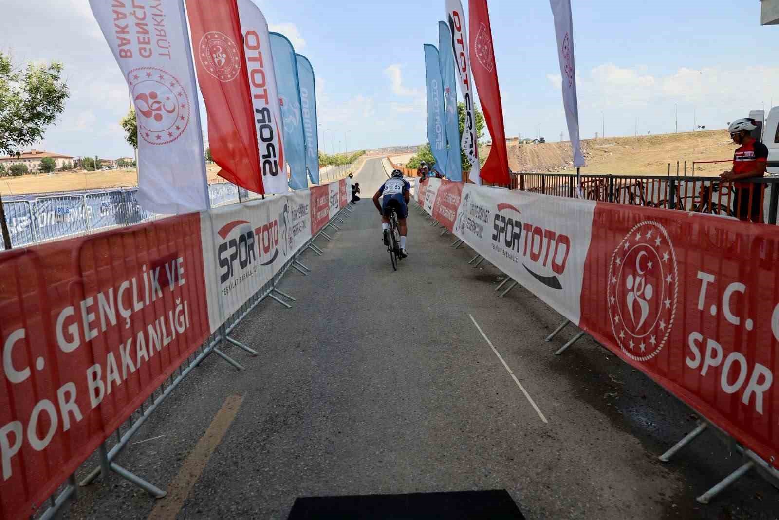 Siirt’te Türkiye Yol Bisikleti Şampiyonası heyecanı başladı