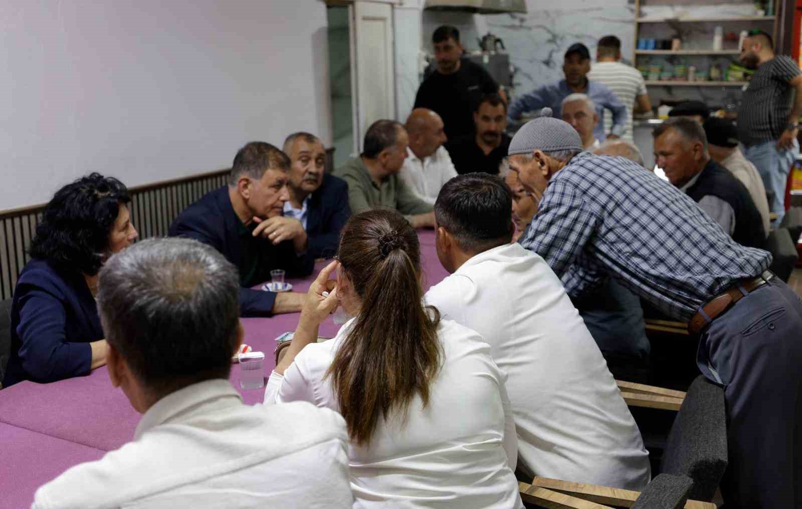 Başkan Tugay, Kınık’ta muharrem lokmasını paylaştı
