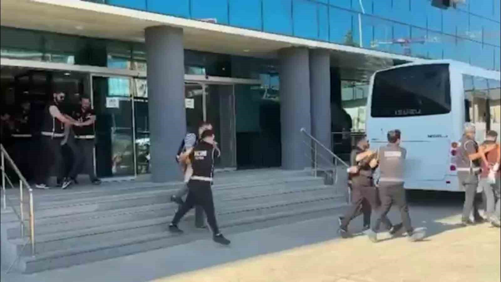 Daltonların adını kullanan örgüte büyük darbe...Evi böyle kurşunlayıp kaydettiler, polis çok geçmeden çökertti...